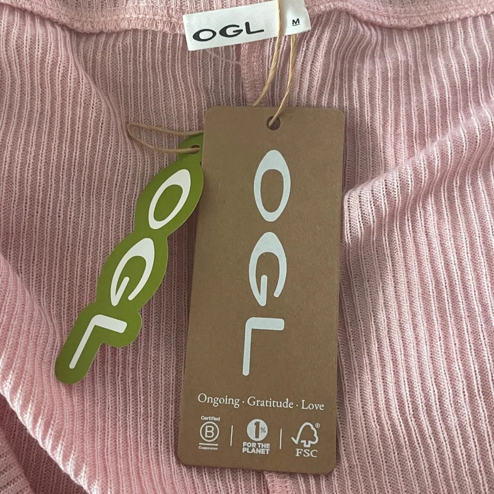 New OGL Classic Cozy Knit Shrug Sweater Pink Size Medium - Picture 9 of 9